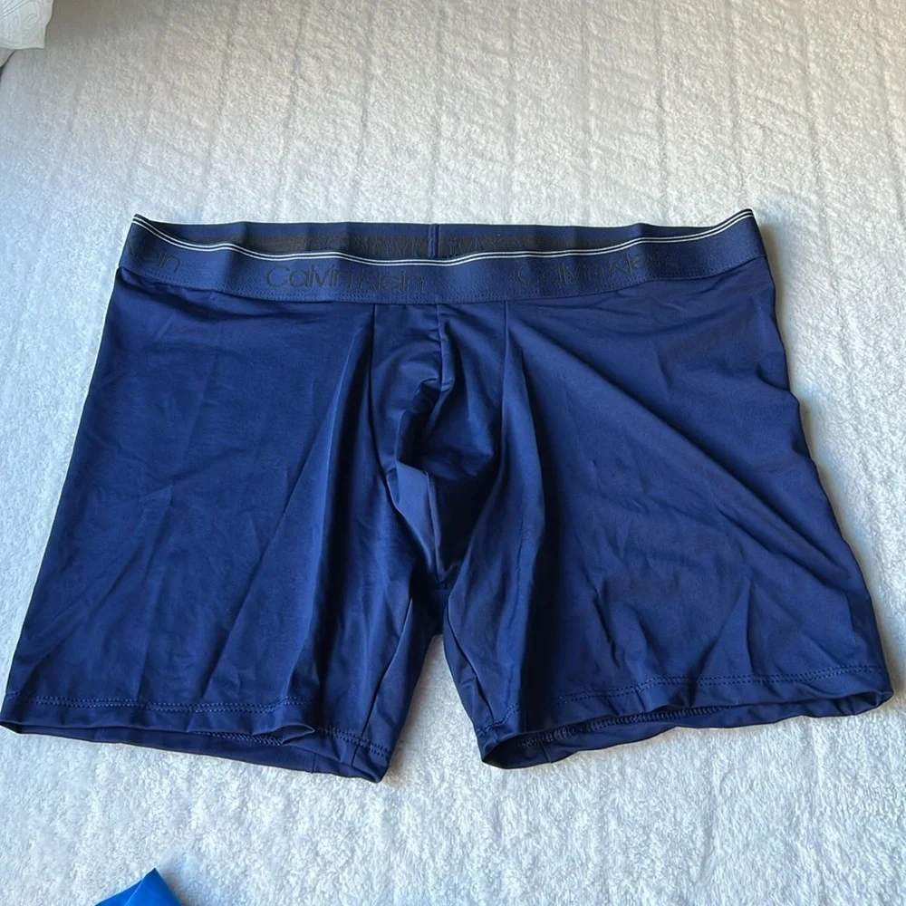 Calvin Klein Men's Blue Gradient Boxer Briefs - 3 Pack